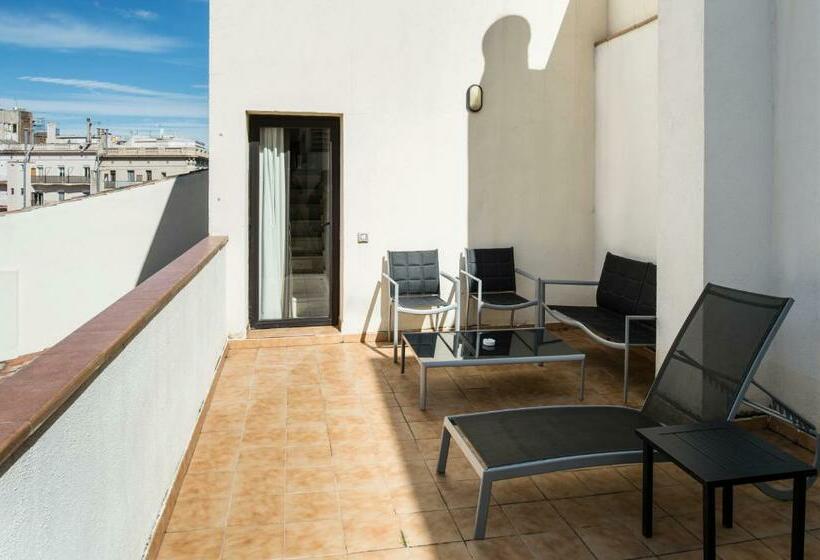 Люкс, Catalonia Born