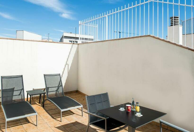 Номер Стандарт с Террасой, Catalonia Born