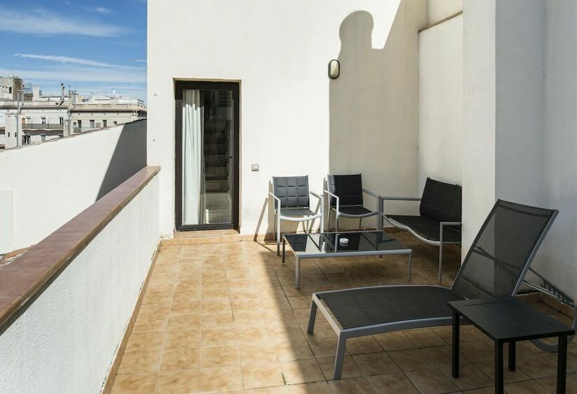 Люкс, Catalonia Born