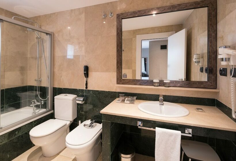 Номер Стандарт, Catalonia Born