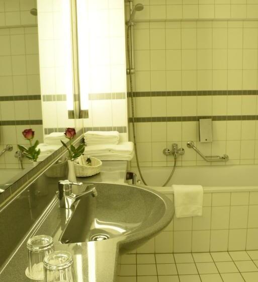 スイート, City Hotel Suhl