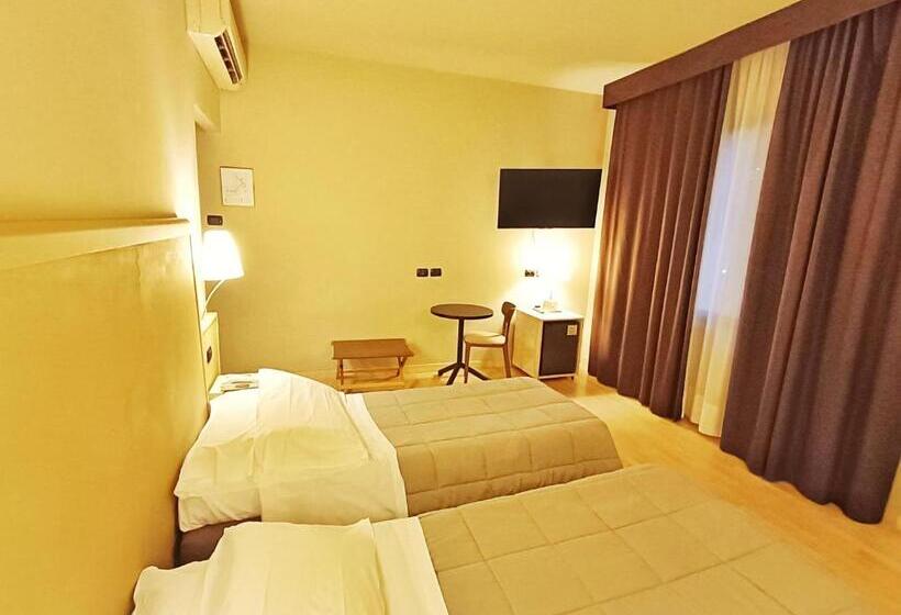 اتاق استاندارد, Corallo Rimini