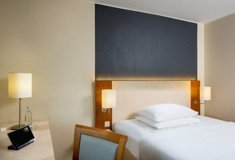 스탠다드 룸, Essential By Dorint Köln Junkersdorf