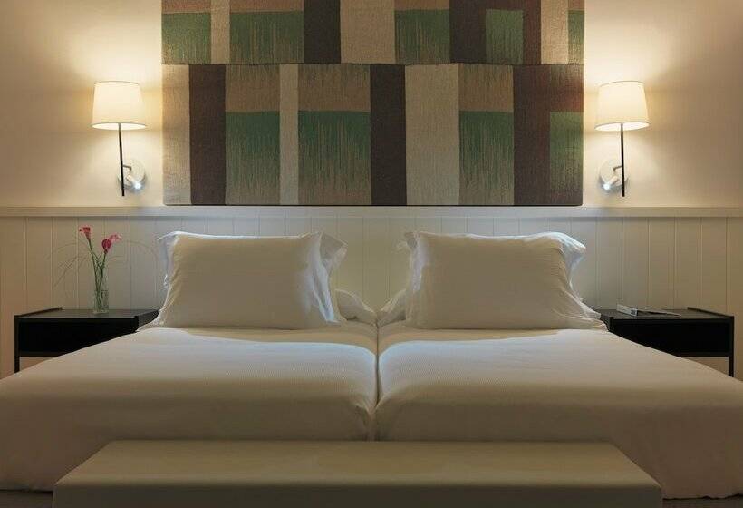 اتاق استاندارد سه نفره, H10 Casa Del Mar