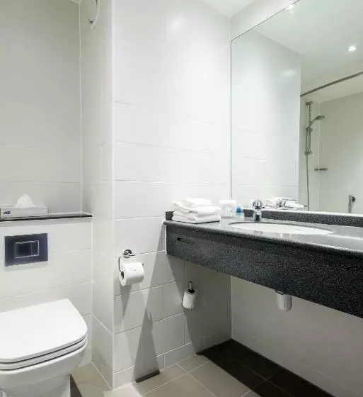 Standard-huone King-vuode, Holiday Inn Edinburgh Zoo, An Ihg