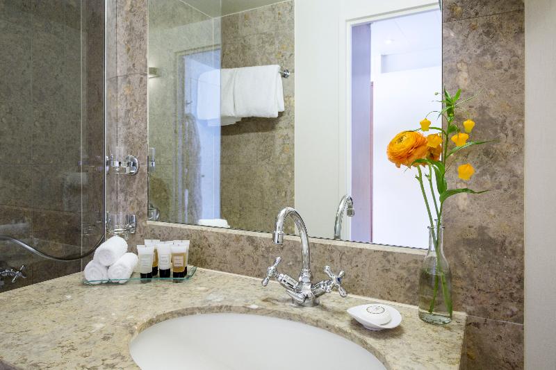 ジュニアスイート, Masini