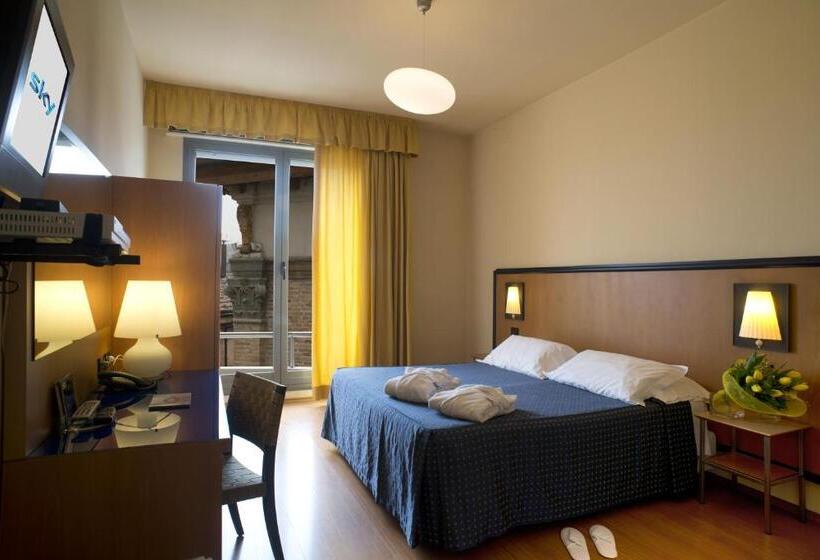 エクゼクティブルーム, Masini