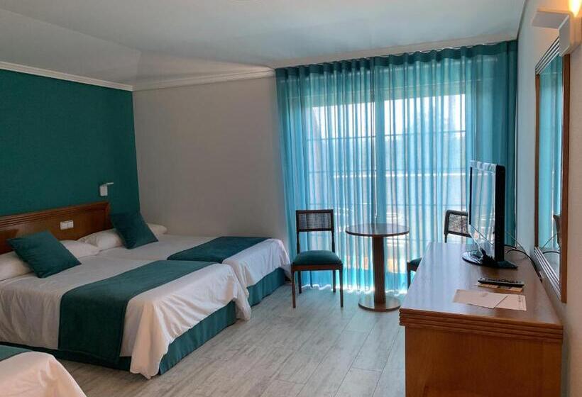 스탠다드 트리플 룸, Nueva Colina