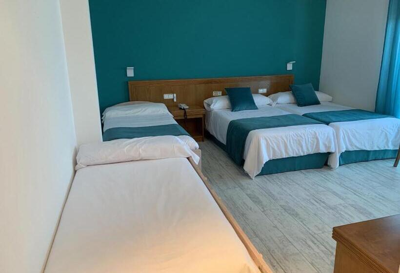 스탠다드 트리플 룸, Nueva Colina