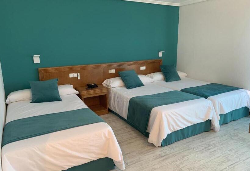 스탠다드 트리플 룸, Nueva Colina