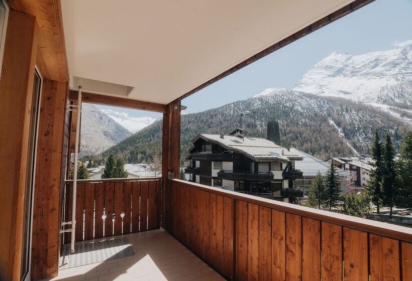 اتاق سوپریور با چشم‌انداز کوهستان, Wellnesshotel Schweizerhof