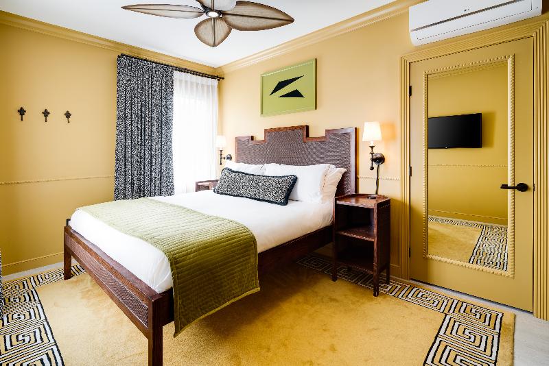 豪华房间, Catullo