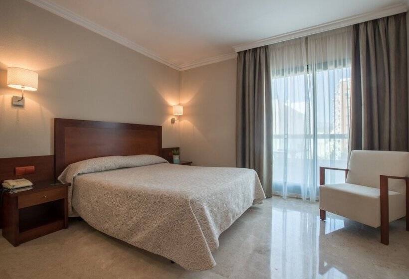 패밀리 룸, Torremar Mares