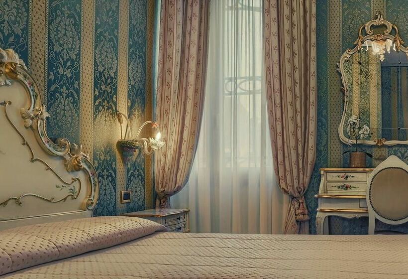 اتاق استاندارد چهار تخته, Tre Archi