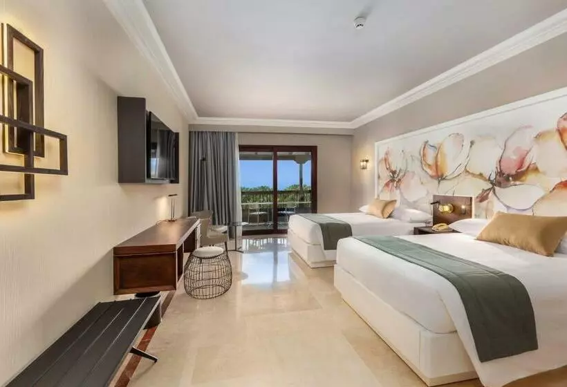اتاق خانوادگی, Lopesan Costa Meloneras Resort & Spa