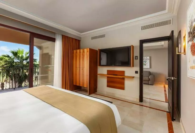 سوییت, Lopesan Costa Meloneras Resort & Spa
