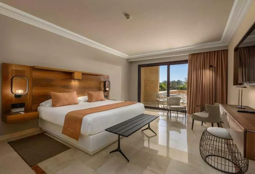سوییت, Lopesan Costa Meloneras Resort & Spa