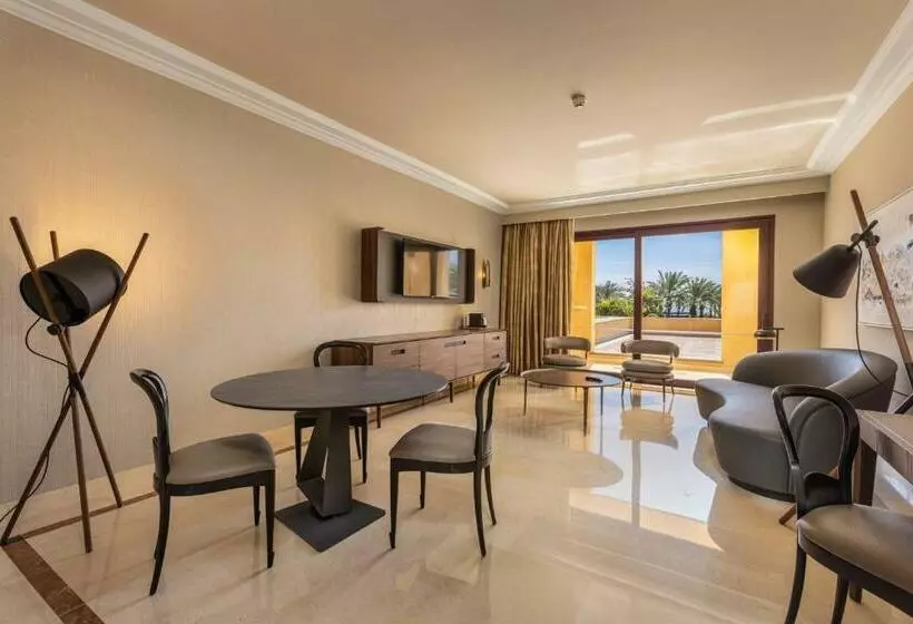 سوییت, Lopesan Costa Meloneras Resort & Spa