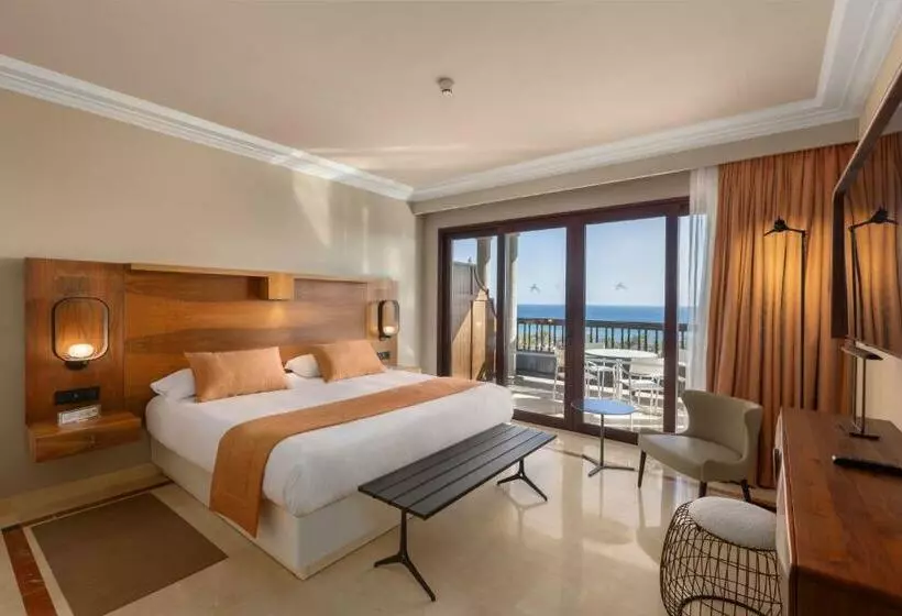 سوییت, Lopesan Costa Meloneras Resort & Spa