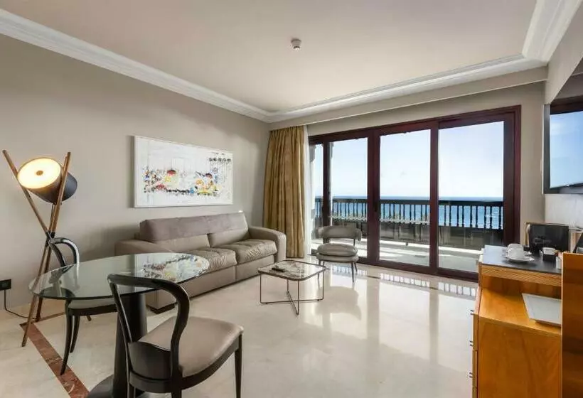 سوییت, Lopesan Costa Meloneras Resort & Spa