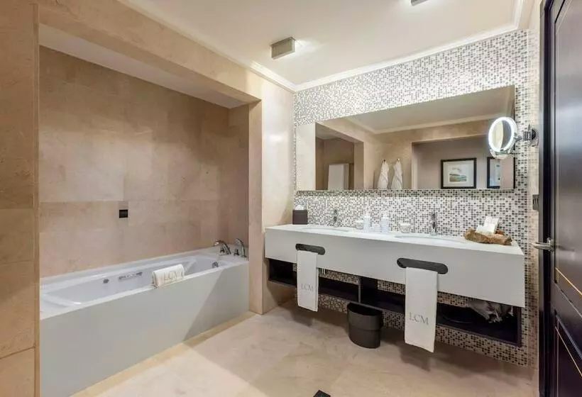 سوئیت مستر, Lopesan Costa Meloneras Resort & Spa