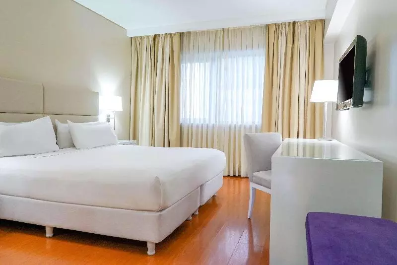 اتاق خانوادگی, Lopesan Costa Meloneras Resort & Spa