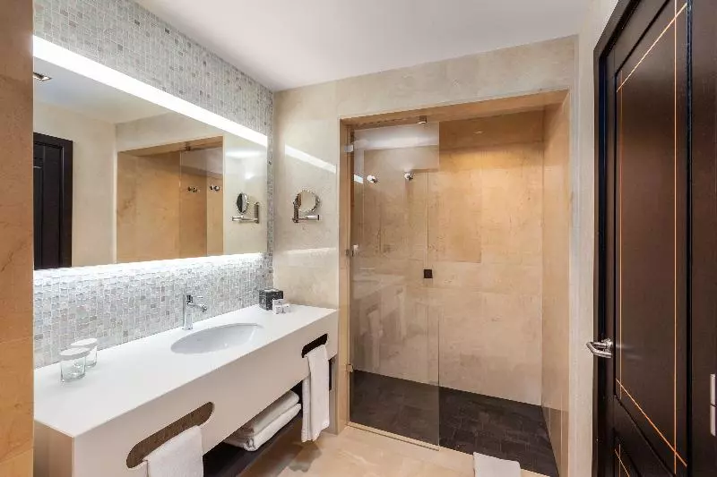 اتاق خانوادگی, Lopesan Costa Meloneras Resort & Spa