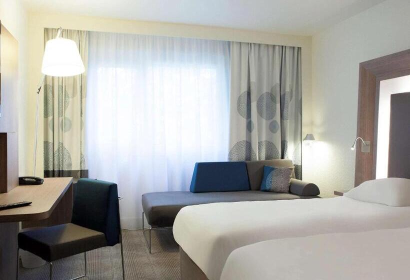 Номер Superior, Novotel Manchester Centre