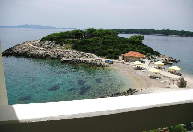 جناح, Priscapac Resort & Apartments