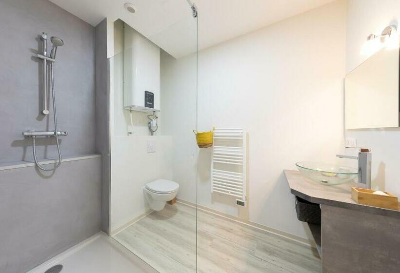 ガーデンビュースタンダードルーム, Maison D'hôtes 1800