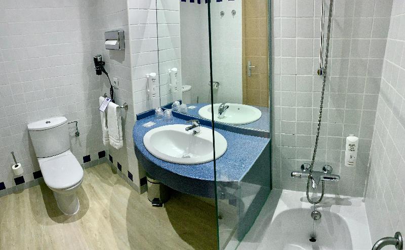 身障者適用スタンダードルーム, Microtel Inn & Suites By Wyndham Amsterdam