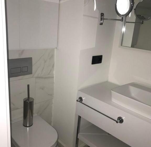 استودیوی استاندارد با چشم‌انداز دریا, Batumi City Apartments