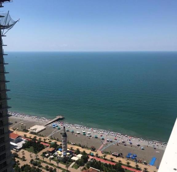 استودیوی استاندارد با چشم‌انداز دریا, Batumi City Apartments