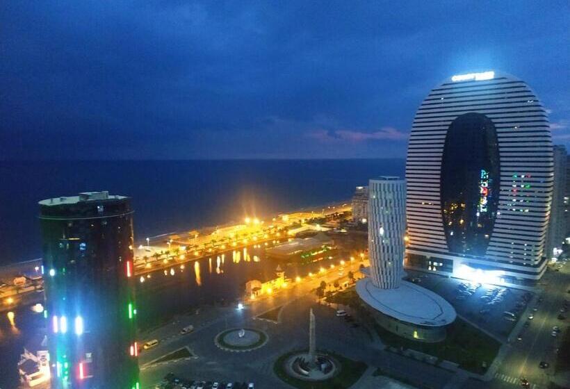 استودیوی استاندارد با چشم‌انداز دریا, Batumi City Apartments