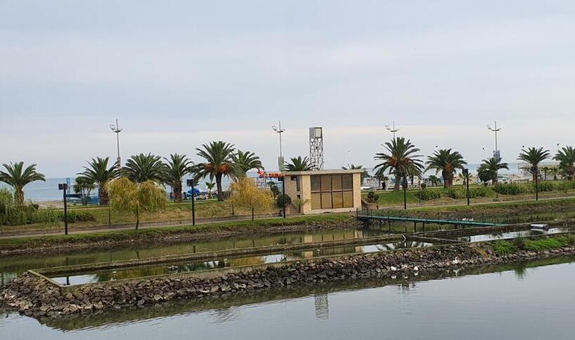 استودیوی استاندارد با چشم‌انداز دریا, Batumi City Apartments