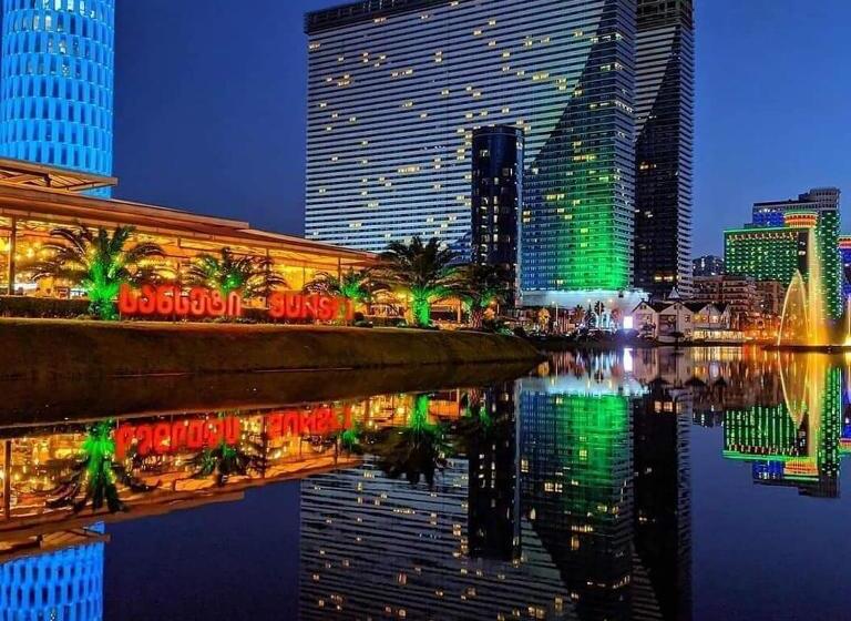 استودیوی استاندارد با چشم‌انداز دریا, Batumi City Apartments
