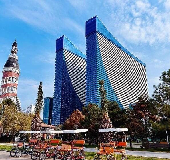 استودیوی استاندارد با چشم‌انداز دریا, Batumi City Apartments