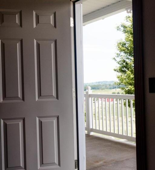 غرفة ديلوكس سرير كينج, Hillside Villa Ohio