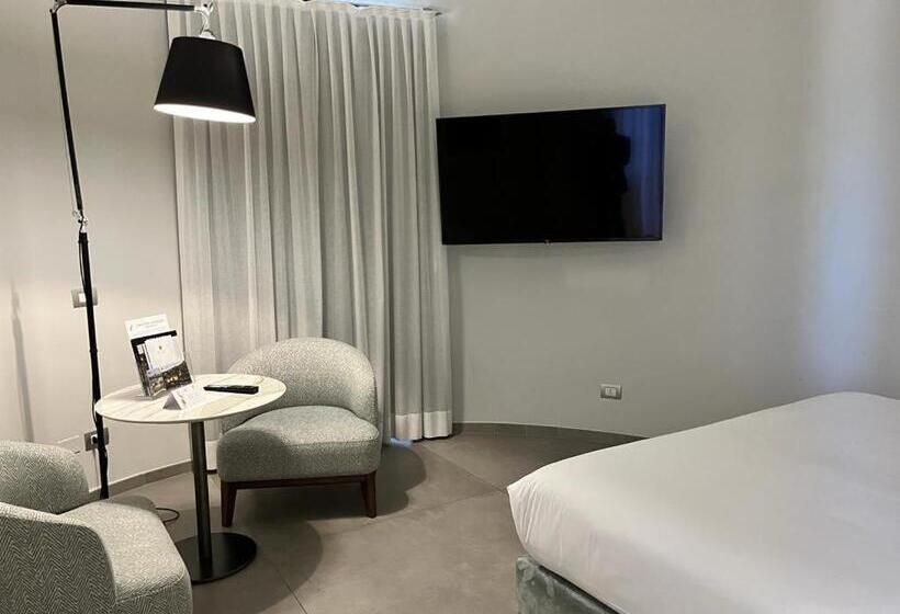 جناح جونيور, Grand Hotel San Gemini I Una Esperienze