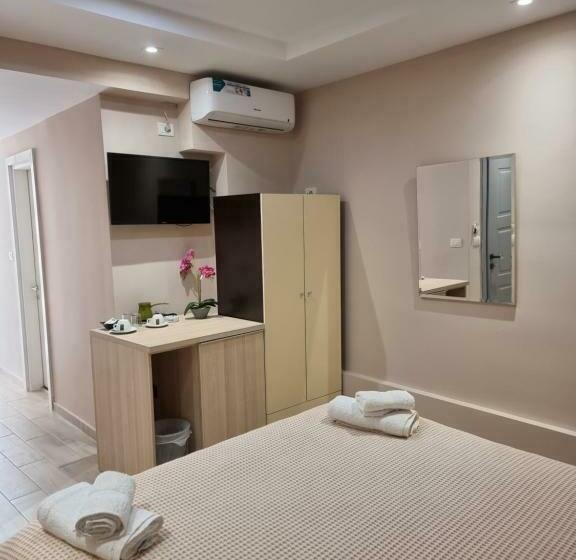 Quarto Economy, Himara 28