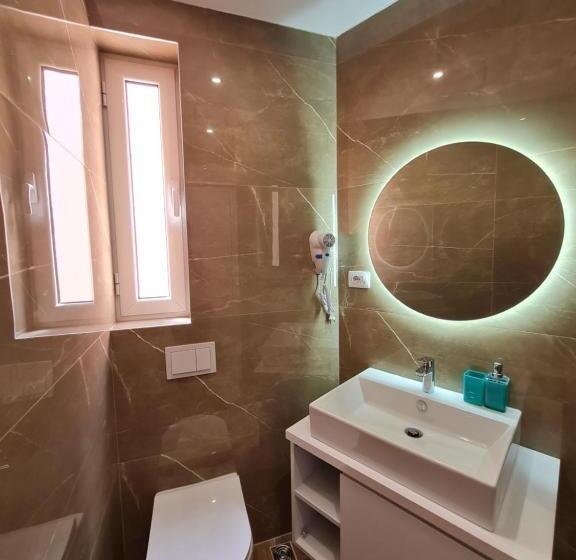 Deluxe Suite Sea View, Himara 28