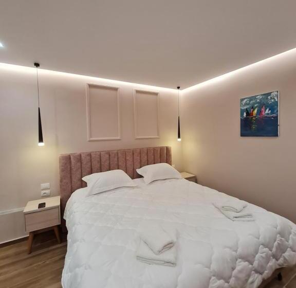 اتاق استاندارد با بالکن, Himara 28