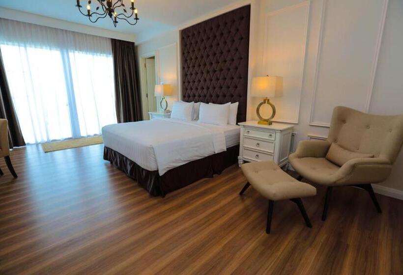 جناح, Casuarina @ Kuala Kangsar