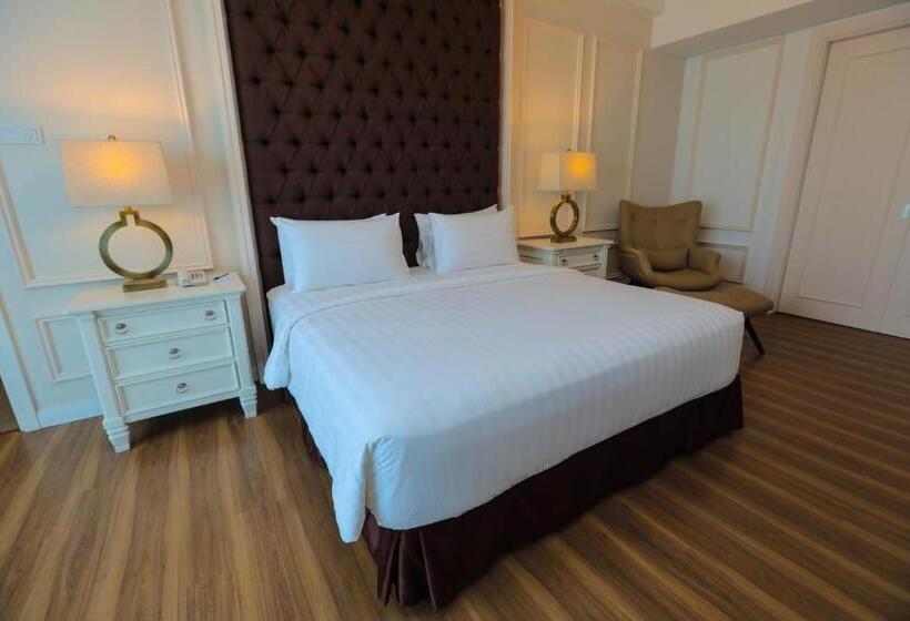 جناح, Casuarina @ Kuala Kangsar