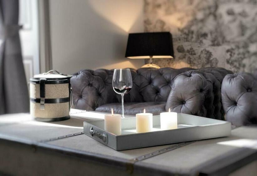 デラックスルーム, Chateau De Tresse