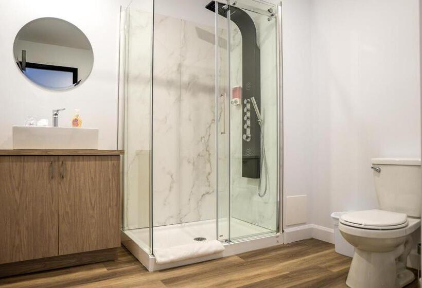 Номер Стандарт, Hôtel St Alexis