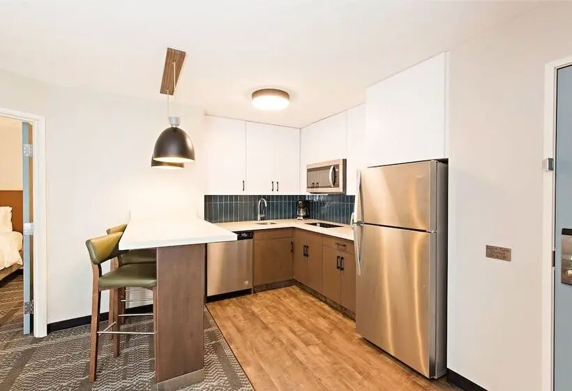 身障者適用スイートルーム, Staybridge Suites   Denver North   Thornton, An Ihg