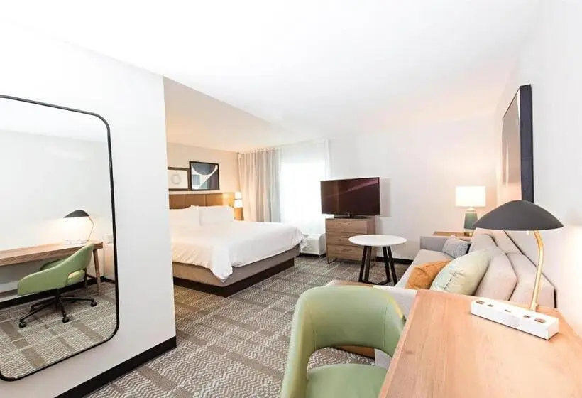 キングサイドベッドのスタンダードワンルーム, Staybridge Suites   Denver North   Thornton, An Ihg