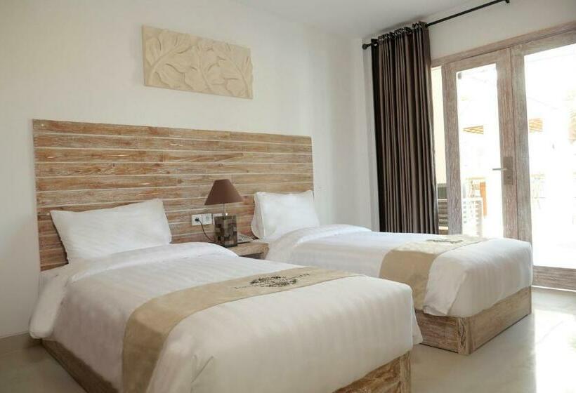 חדר דלוקס, Tirtha Khayangan