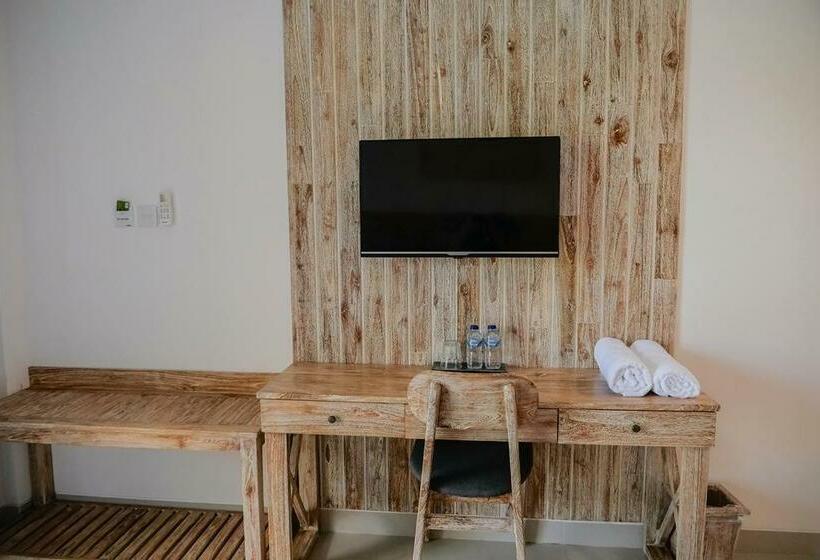 חדר דלוקס, Tirtha Khayangan